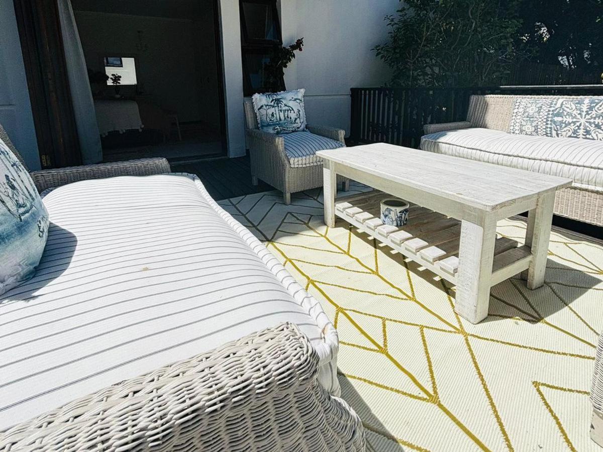 Bliss In The Bay Guesthouse Plettenberg Bay Oda fotoğraf