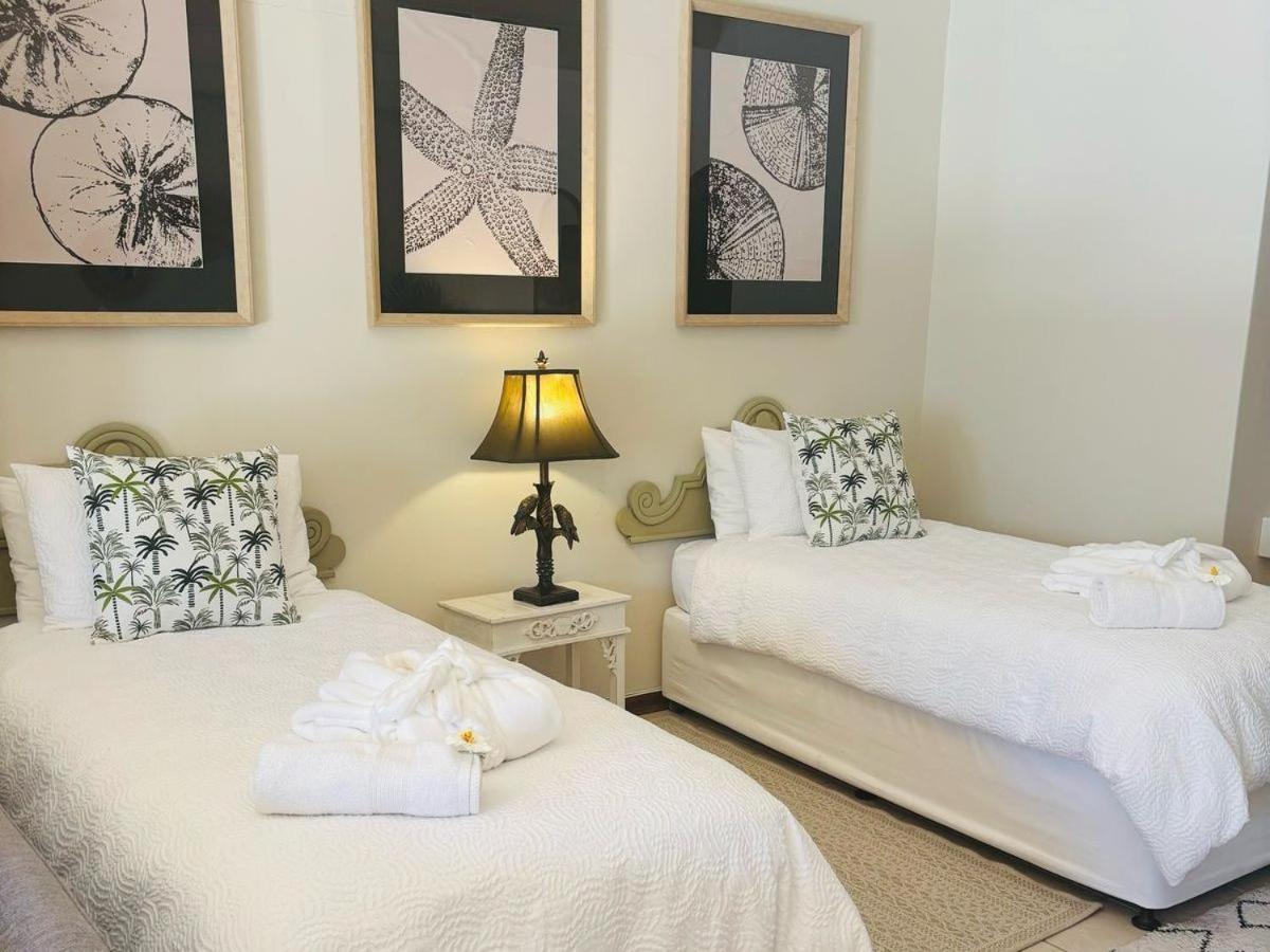 Bliss In The Bay Guesthouse Plettenberg Bay Oda fotoğraf